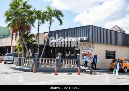Januar Sonnenschein in George Town, den Cayman Islands Stockfoto