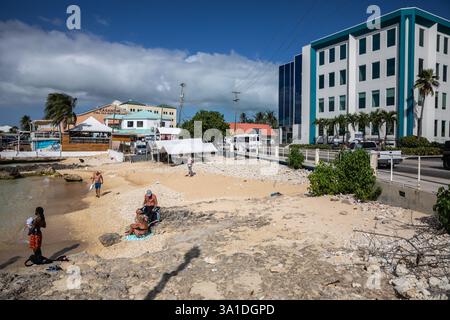 Januar Sonnenschein in George Town, den Cayman Islands Stockfoto