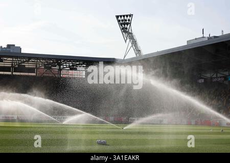 März 2025; Gtech Community Stadium, Brentford, London, England; Premier League Football, Brentford gegen Aston Villa; ein allgemeiner Blick auf das Gtech Community Stadium vor dem Start Stockfoto
