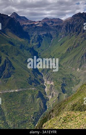 Colca Canyon vom Mirador de San Miguel. Cabanaconde, Peru Stockfoto