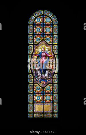 Himmelfahrt der Jungfrau Maria. Die Kirche der Himmelfahrt der Jungfrau Maria – auch als „Blumentalkirche“ bekannt – in Bratislava, Slowakei. Stockfoto