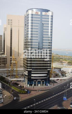 Alia Tower, Architektur Glasgebäude aus der Vogelperspektive, Abu, Dhabi, VAE Stockfoto