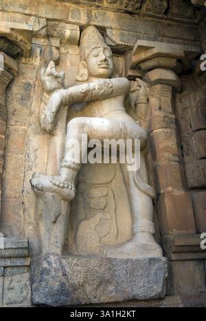 Dwarabalaka-Statue aus dem 11. Jahrhundert im Brihadishvara-Tempel, Gangaikonda Cholapuram, Hauptstadt der Cholas, Tempel von Shiva, Tamil Nadu, Indien, Asien Stockfoto