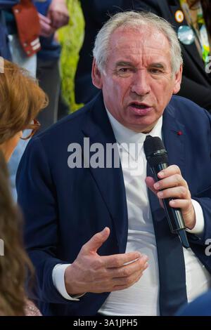 Paris, Frankreich. Februar 2025. Ffrancois Bayrou, Premierminister, nimmt am 24. Februar 2025 in Paris Teil Stockfoto