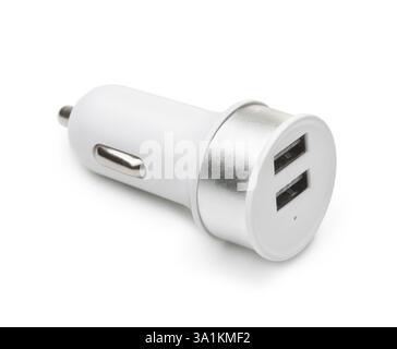 USB-Kfz-Ladegerät mit zwei Anschlüssen, isoliert auf weiß Stockfoto