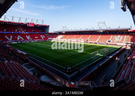 Enschede, Niederlande. März 2025. ENSCHEDE, Stadion Grolsch Veste, 09-03-2025, Saison 2024/2025, niederländischer Eredivisie Football während des Spiels Twente - Almere City, Übersicht Stadion Credit: Pro Shots/Alamy Live News Stockfoto