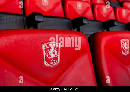 Enschede, Niederlande. März 2025. ENSCHEDE, Stadion Grolsch Veste, 09-03-2025, Saison 2024/2025, niederländischer Eredivisie Football während des Spiels Twente - Almere City, Stadiumchair Credit: Pro Shots/Alamy Live News Stockfoto
