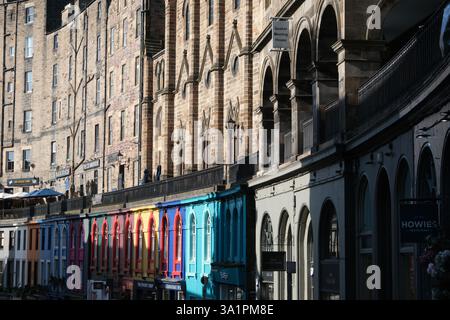 Victoria Street, die meistfotografierte Straße in Edinburgh Stockfoto