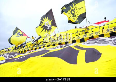 Sankyo Frontier Kashiwa Stadium, Chiba, Japan. März 2025. Kashiwa Reysol Fans, 8. MÄRZ 2025 - Fußball/Fußball : 2025 J1 League Spiel zwischen Kashiwa Reysol und Kashima Antlers im Sankyo Frontier Kashiwa Stadium, Chiba, Japan. Quelle: Naoki Nishimura/AFLO SPORT/Alamy Live News Stockfoto