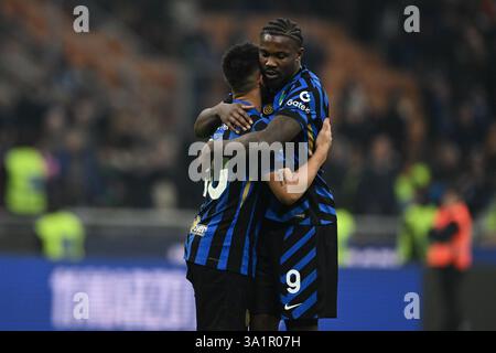 Italien. März 2025. Lautaro Martinez und Marcus Thuram vom Inter FC feierten nach einem Tor während des italienischen Fußballspiels der Serie A zwischen Inter FC und C Monza am 8. März 2025 im Giuseppe Meazza San Siro Siro Stadion in Mailand, Italien, beim italienischen Fußballspiel der Serie A zwischen Inter FC und C Monza am 8. März 2025 im Giuseppe Meazza San Siro Siro Stadion in Mailand (Abbildung: © Tiziano Ballabio/Pacific Press Via ZUMA Press Wire) NUR REDAKTIONELLE VERWENDUNG! Nicht für kommerzielle ZWECKE! Stockfoto