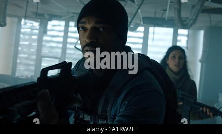 ANTHONY MACKIE in ELEVATION (2024), Regie: GEORGE NOLFI. Beschreibung: Lyrical Media / Grinder Monkey / John Glenn Entertainment / Album Stockfoto
