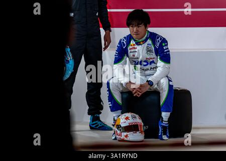 BAHRAIN INTERNATIONAL CIRCUIT, BAHRAIN - 26. FEBRUAR: Yuki Tsunoda, Racing Bulls VCARB 02 aus Japan während des Bahrain International Circuit am Mittwoch, 26. Februar 2025 in Sakhir, Bahrain (Foto: Michael Potts/BSR Agency) Stockfoto