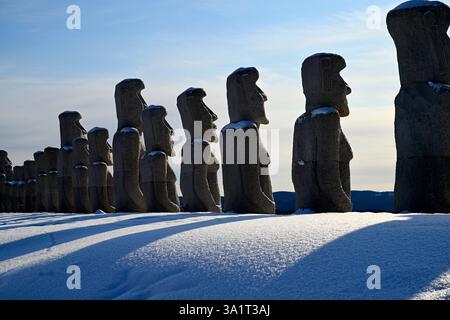 Moai Statuen, Makomanai Takino Friedhof, Hügel des Buddha, Sapporo, Hokkaido, Japan. Stockfoto