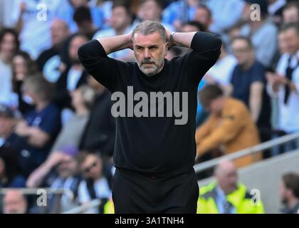 London, England, 9. März 2025. Ange Postecoglou Cheftrainer von Tottenham Hotspur reagiert beim Spiel der Premier League Tottenham Hotspur gegen AFC Bournemouth im Tottenham Hotspur Stadium in London. Der Bildnachweis sollte lauten: Cody Froggatt / Sportimage Stockfoto