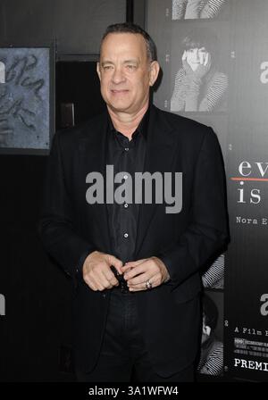 Tom Hanks kam am 10. März 2016 zur Premiere von HBO's 'Everything Is Copy' im TCL Chinese Theatre in Hollywood, Kalifornien Stockfoto