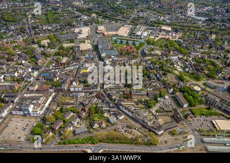Luftaufnahme, neues Wohngebäude an der Ecke Bahnhofstraße/Steinbrinkstraße, Stadtzentrum mit Fußgängerzone und Brunnen, kleiner Ma Stockfoto