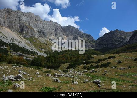 Landschaft der Durmitor Berge mit Bobotov Kuk - der höchste Punkt in Montenegro Stockfoto