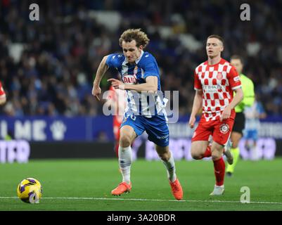 Sabadell, Barcelona, Spanien. März 2025. Barcelona Spanien 10.03.2025 Alex Kral (Espanyol) kontrolliert den Ball während der La Liga EA Sports zwischen Espanyol und Girona FC im RCDE-Stadion am 10. März 2025 in Barcelona. (Kreditbild: © Xavi Urgeles/ZUMA Press Wire) NUR REDAKTIONELLE VERWENDUNG! Nicht für kommerzielle ZWECKE! Stockfoto