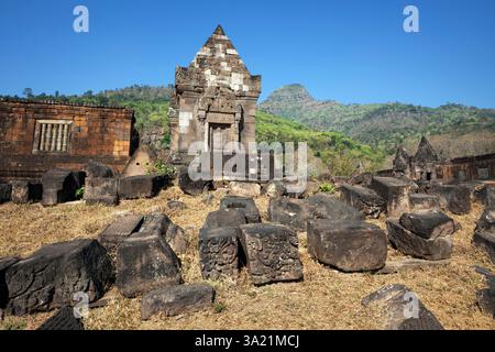 Ruinen der Khmer-Hindu-Stätte Wat Phou unter dem Berg Phou Khao, Muang, nahe Pakse, Provinz Champasak, Laos; Südostasien Stockfoto