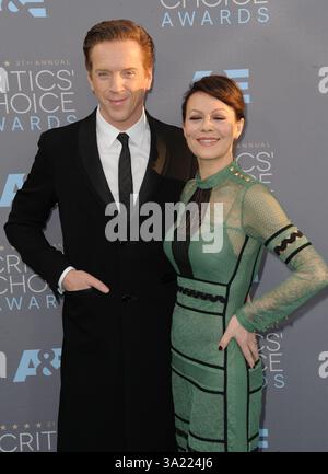Damian Lewis und Helen McCrory kamen am 17. Januar 2016 bei den 21. Annual Critics' Choice Awards im Barker Hangar in Santa Monica, Kalifornien Stockfoto