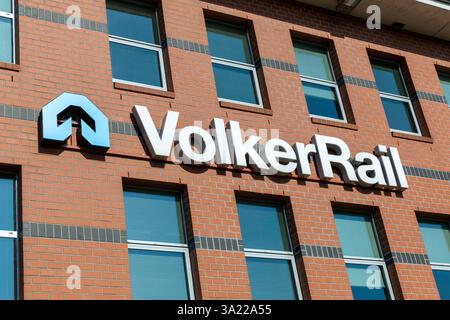 VolkerRail-Logo-Schild. VolkerRail ist ein spezialisiertes Eisenbahninfrastrukturunternehmen. Übergeordnete Organisationen: VolkerWessels. Stockfoto