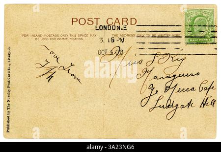 Rückseite der ursprünglichen edwardianischen Ära Postkarte mit frankiertem König Edward VII. (1901-1910) halber Penny grüner Stempel. Veröffentlicht am 3. Oktober 1906, London, Großbritannien Stockfoto
