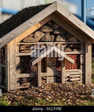 Hotel mit Holzinsekten zur Unterstützung der Biodiversität Stockfoto