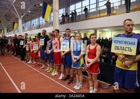 ODESSA, UKRAINE - 10. März 2025: Ukrainischer Boxcup unter Männern und Frauen. Eröffnungszeremonie des Wettbewerbs, des Konzerts, der Preise, der Trainer, der Richter, Par Stockfoto