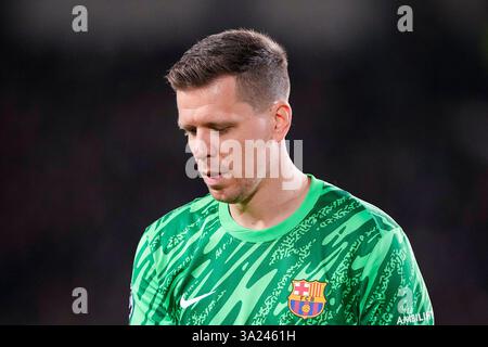 Barcelona, Spanien. März 2025. Estadi Olímpic Lluís Companys BARCELONA, SPANIEN - 11. MÄRZ: Torhüter Wojciech Szczesny aus Barcelona beim Achtelfinale-Spiel der UEFA Champions League 2024/25 zwischen FC Barcelona und SL Benfica Olímpic Lluís am 11. März 2025 in Barcelona. (Pedro Loureiro/SPP) Credit: SPP Sport Press Photo. /Alamy Live News Stockfoto