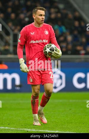 11. März 2025; Stadio San Siro, Mailand, Italien, Champions League Fußball, die letzten 16, Second Leg, Inter Mailand gegen Feyenoord; Timon Wellenreuther aus Feyenoord Stockfoto