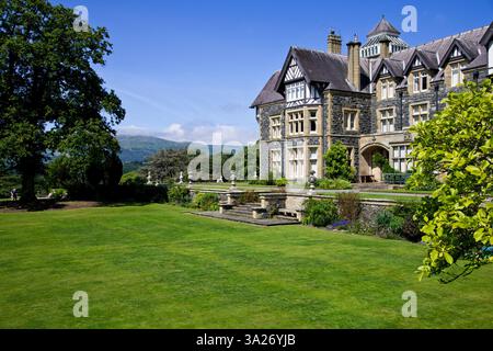 Großbritannien, Geschichte, Architektur, Wales Castle Collection, Befestigungsanlagen, Antiker, Gärten, Strände, Flüsse, Outdoor-Aktivitäten, ummauerte Gärten, Teiche, Brunnen. Stockfoto