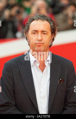 Paolo Sorrentino kommt auf dem roten Teppich während des 10. Filmfestivals in Rom am 18. Oktober 2015 an Stockfoto