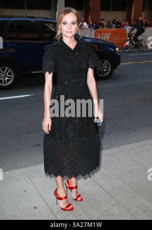 Diane Kruger, Norman Reedus, Trevor Peterson, Q'Orianka Kilcher, Fabienne Berthaud bei der TIFF-Premiere von „Sky“ in Toronto. 16. September 2015 Stockfoto