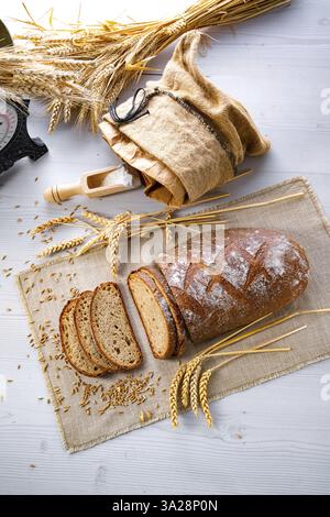 Köstliches gemischtes Roggenbrot, auch bekannt als Graubrot Stockfoto
