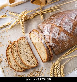 Köstliches gemischtes Roggenbrot, auch bekannt als Graubrot Stockfoto