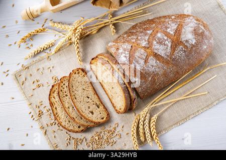 Köstliches gemischtes Roggenbrot, auch bekannt als Graubrot Stockfoto