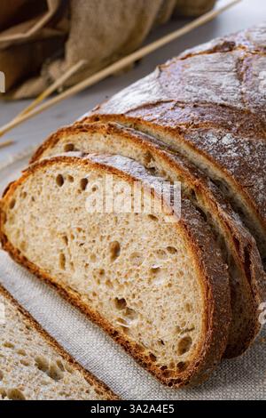 Köstliches gemischtes Roggenbrot, auch bekannt als Graubrot Stockfoto