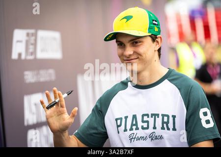 Melbourne, Australien. März 2025. Oscar Piastri (aus) McLaren. 13.03.2025. Formel-1-Weltmeisterschaft, Rd 1, Grand Prix Von Australien, Albert Park, Melbourne, Australien, Vorbereitungstag. Das Foto sollte lauten: XPB/Alamy Live News. Stockfoto