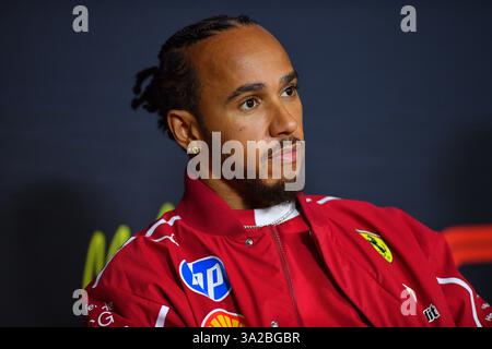 MELBOURNE, AUSTRALIEN, 13. März 2025. Im Bild: Ferrari Formel-1-Fahrer Lewis Hamilton (GBR) während der Pressekonferenz am Donnerstag bei der australischen Runde der Formel-1-Weltmeisterschaft 2025. Karl Phillipson / Alamy Live News Stockfoto