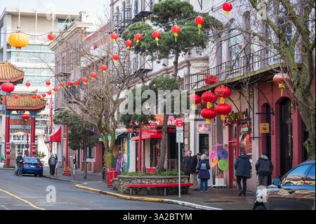 Das Viertel Chinatown und die Fan Tan Alley in der Innenstadt von Victoria. Stockfoto