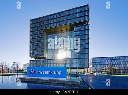 Das Hauptgebäude Q1 des ThyssenKrupp Konzerns, Deutschland, Nordrhein-Westfalen, Ruhrgebiet, Essen Stockfoto