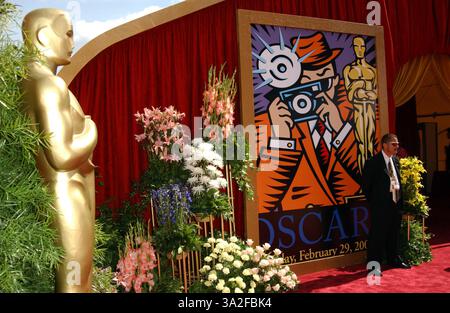 FEBRUAR 2004 - HOLLYWOOD, KALIFORNIEN, USA - K35802FB. ÜBERBLICK ÜBER DIE 76. JÄHRLICHEN ACADEMY AWARDS. IM KODAK THEATER, HOLLYWOOD, KALIFORNIEN, 29.02.2004. FITZROY BARRETT/ 2004.(Bild: © Globe Photos/ZUMAPRESS.com) Stockfoto