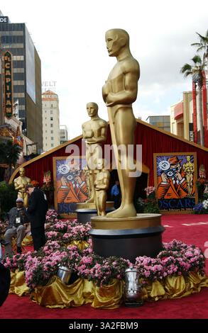 FEBRUAR 2004 - HOLLYWOOD, KALIFORNIEN, USA - K35802FB. ÜBERBLICK ÜBER DIE 76. JÄHRLICHEN ACADEMY AWARDS. IM KODAK THEATER, HOLLYWOOD, KALIFORNIEN, 29.02.2004. FITZROY BARRETT/ 2004.(Bild: © Globe Photos/ZUMAPRESS.com) Stockfoto