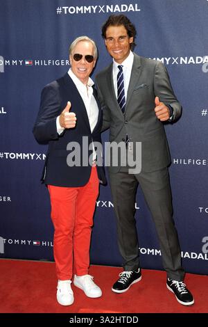 Tommy Hilfiger und Rafael Nadal beim Tommy Hilfiger und Rafael Nadal starten am 25. August 2015 die globale Markenbotschaft im Bryant Park in New York City Stockfoto
