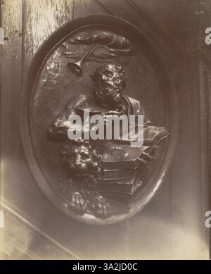 Dieses Foto von Eugène Atget aus dem Jahr 1912 konzentriert sich auf die Kanzel (chaire) im Inneren von Saint-Etienne-du-Mont und erfasst deren architektonische Gestaltung und Bedeutung im Inneren der Kirche. Stockfoto
