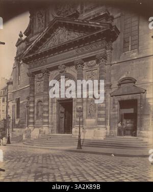 Die Fotografie von Eugène Atget aus dem Jahr 1898 zeigt die architektonischen Merkmale der Kirche Saint-Etienne-du-Mont und konzentriert sich dabei auf die Innenarchitektur und die historische Bedeutung. Stockfoto