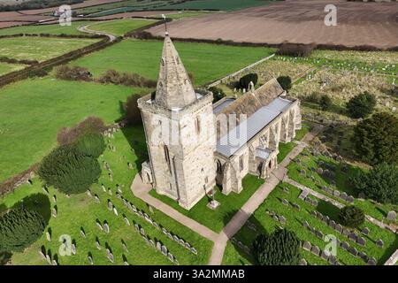 Aus der Vogelperspektive der St. Oswald Kirche, Lythe. North Yorkshire Stockfoto