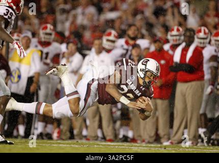 13. September 2014 - Columbia, SC, USA - South Carolina Running Back Brandon Wilds (22) taucht für zusätzliche Yards und den ersten Niedergang im vierten Viertel des Gamecocks-Spiels gegen Georgia im Williams-Brice Stadium, Samstag, 13. September 2014 in Columbia, S.C. die Gamecocks verärgerten Georgia um einen Sieg von 38-35. (Abbildung: © Gerry Melendez/MCT/ZUMA Wire) Stockfoto