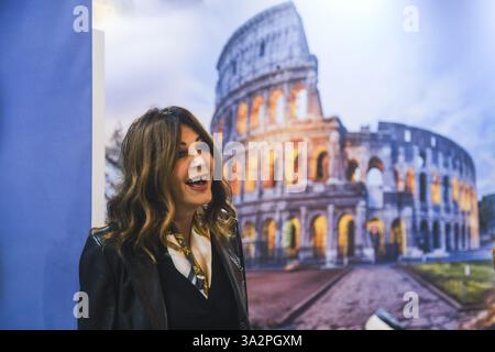 Neapel, Italien. März 2025. Der stellvertretende Minister für auswärtige Angelegenheiten und internationale Zusammenarbeit, Edmondo Cirielli, und die Tourismusministerin Daniela Santanche bei der Einweihung der 28. Ausgabe der BMT (Mittelmeer-Tourismusbörse) in der Mostra d'Oltremare in Neapel, 13. März 2025. Quelle: Live Media Publishing Group/Alamy Live News Stockfoto