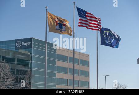 Whippany, NJ, USA – Februar 2024: Bayer HealthCare US-Hauptsitz in Whippany, New Jersey. Bayer ist ein multinationaler Pharma- und Biotechnolog Stockfoto